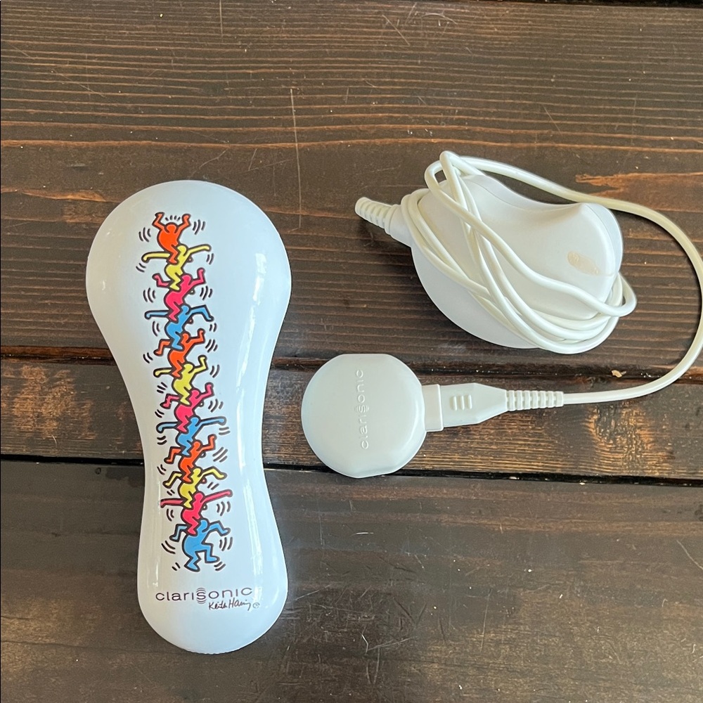 Keith Haring Clarisonic Mia 2 Face Brush limited edition